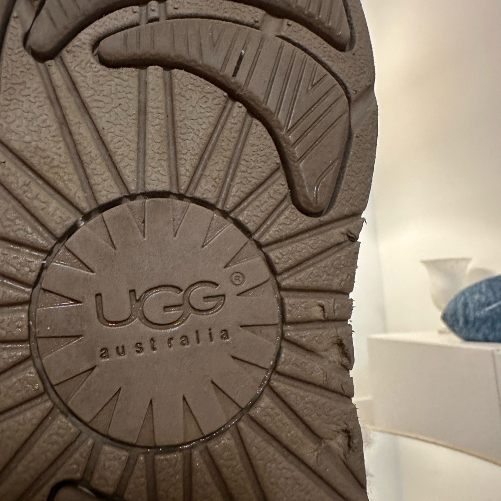 Ugg Australia Carter Brown Chestnut Shearling Boots 1005803 Women's Sz 8 EUR 39 - Picture 6 of 6